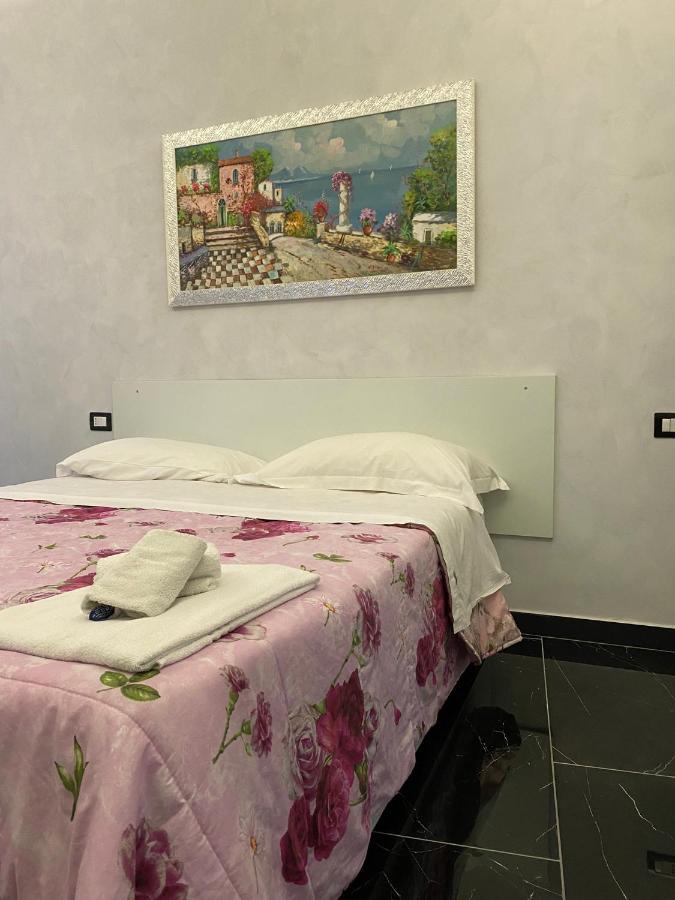 Savastano House Hotel Napoli Eksteriør billede