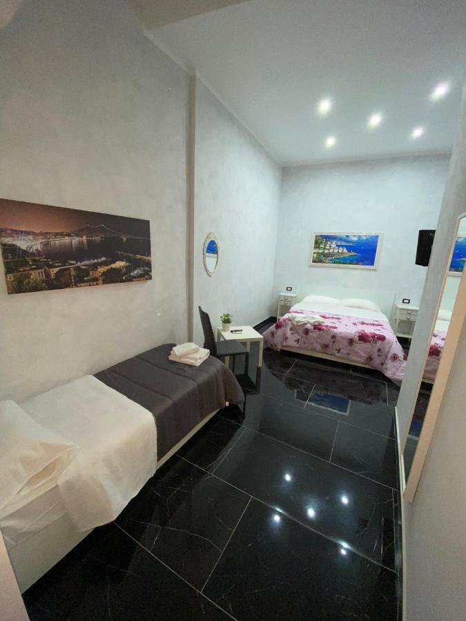 Savastano House Hotel Napoli Eksteriør billede